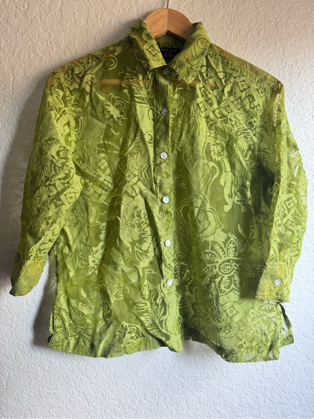 Vintage West End Chartreuse Green Linen Blend Embroidered Button-Down Top sz S